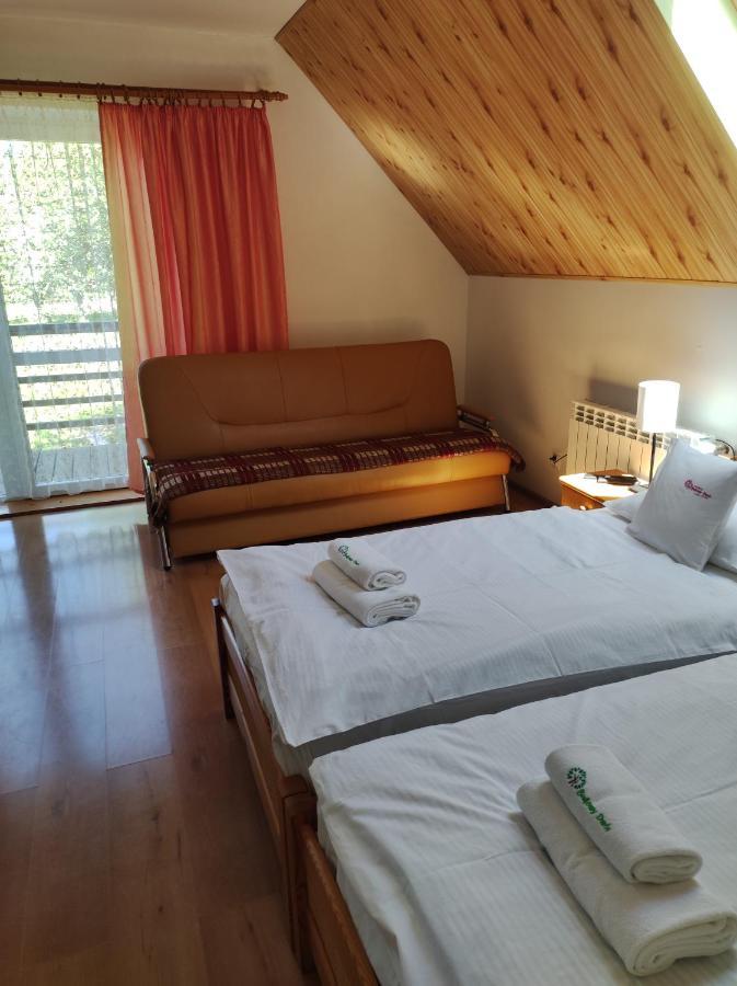 Rezydencja Bukowy Dwor Czarna  Luaran gambar